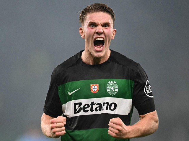 背对球门 背对球门