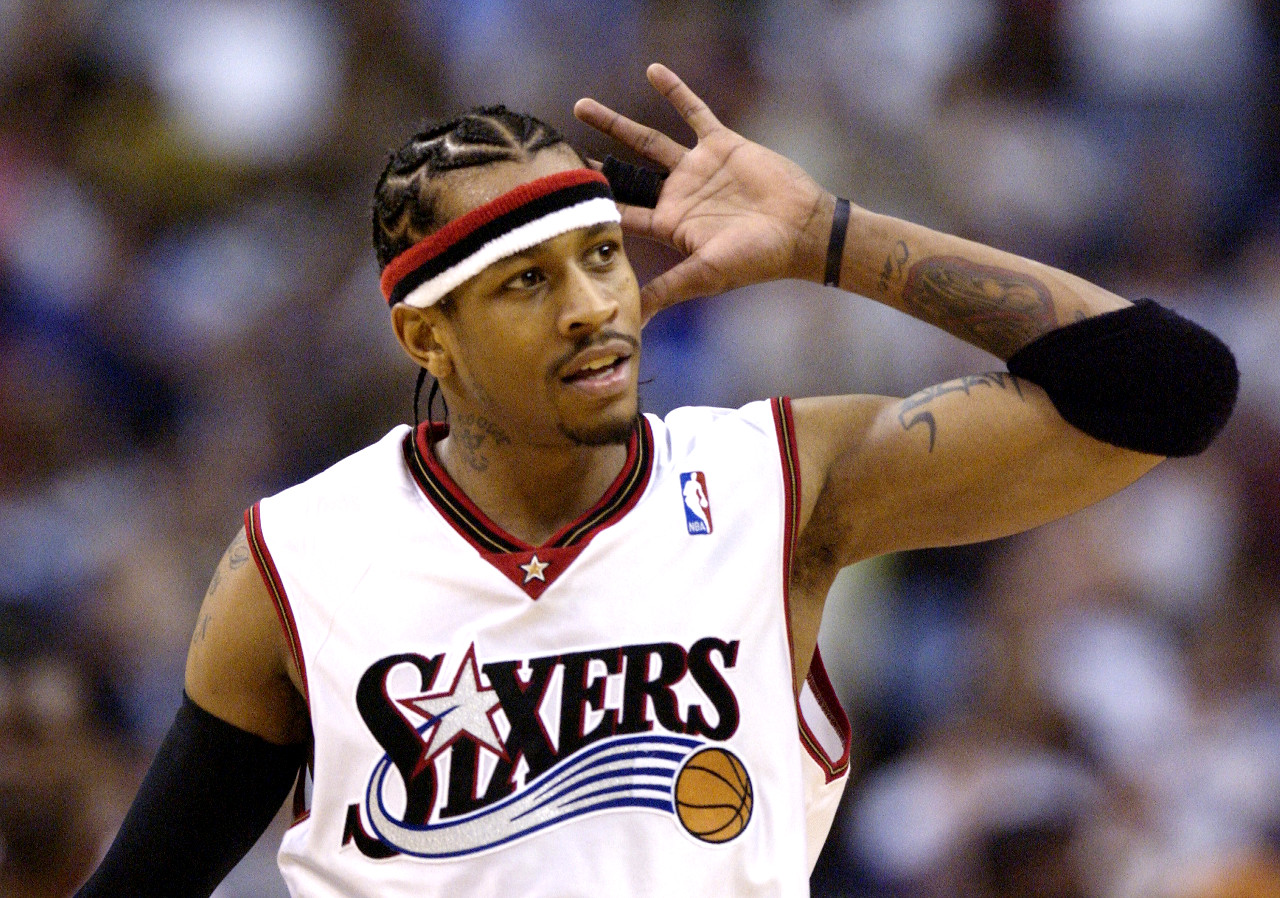 对手防线更 对手防线更