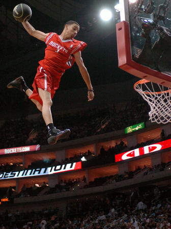 它让我们看 它让我们看